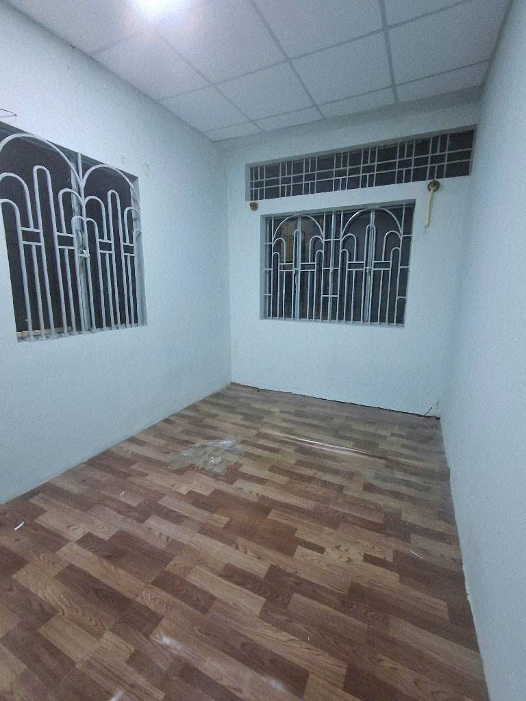 Bán nhà Huỳnh Tấn Phát (cạnh Bùi Văn Ba); 6x14m; tiện xây mới; sổ hồng cầm wtay