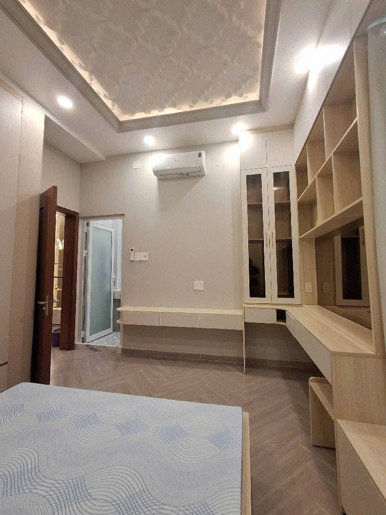 Huỳnh Tấn Phát (30m ra mặt tiền); 5,5x15m; 3 tầng; nhà đẹp dọn vào ở ngay; KDC hiện hữu