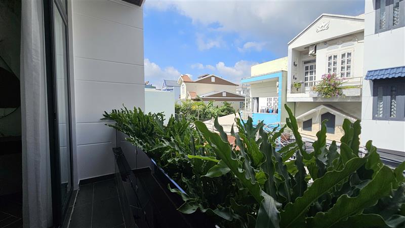 Huỳnh Tấn Phát (cách Phú Mỹ Hưng 3 phút); 4x16m; nhà đẹp 4 tầng tìm chủ mới; xem nhà thích ngay