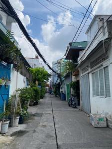 Bán nhà Bùi Văn Ba (xe hơi đỗ cửa); 3x6m; 2 tầng; 2PN; sổ hồng hoàn công