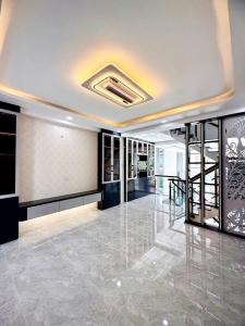 Bán nhà HXH 8m Kinh Dương Vương; 4x13m; 5 tầng; 4PN; 5WC; tặng NT cao cấp; SH hoàn công