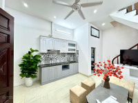 Bán Nhà Phố Khâm Thiên - 30m2 x mt 4,7m - Tiện Ích - Ngõ Rộng - Full Nội Thất - Sổ Đẹp