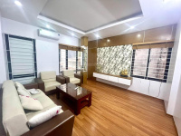 Ảnh thật. Bán nhà Nguyễn Chí Thanh chỉ 7.58 tỷ - 35m2, 5 tầng, lô góc 2 thoáng, mặt ngõ kinh doanh