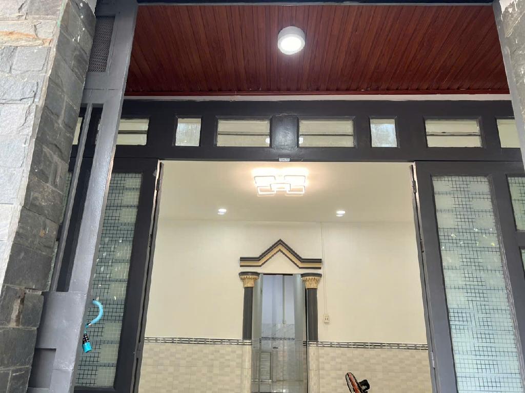Bán nhà cấp 4 đường Tô Ngọc Vân giá rẻ như mua đất