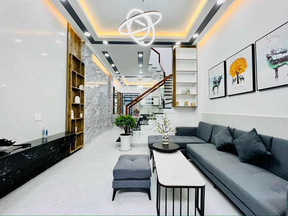 NGUỴ NGƯ THANH XUÂN Ô TÔ TRÁNH - LÀM TRỤ SỞ VĂN PHÒNG CTY QUÁ ĐỈNH