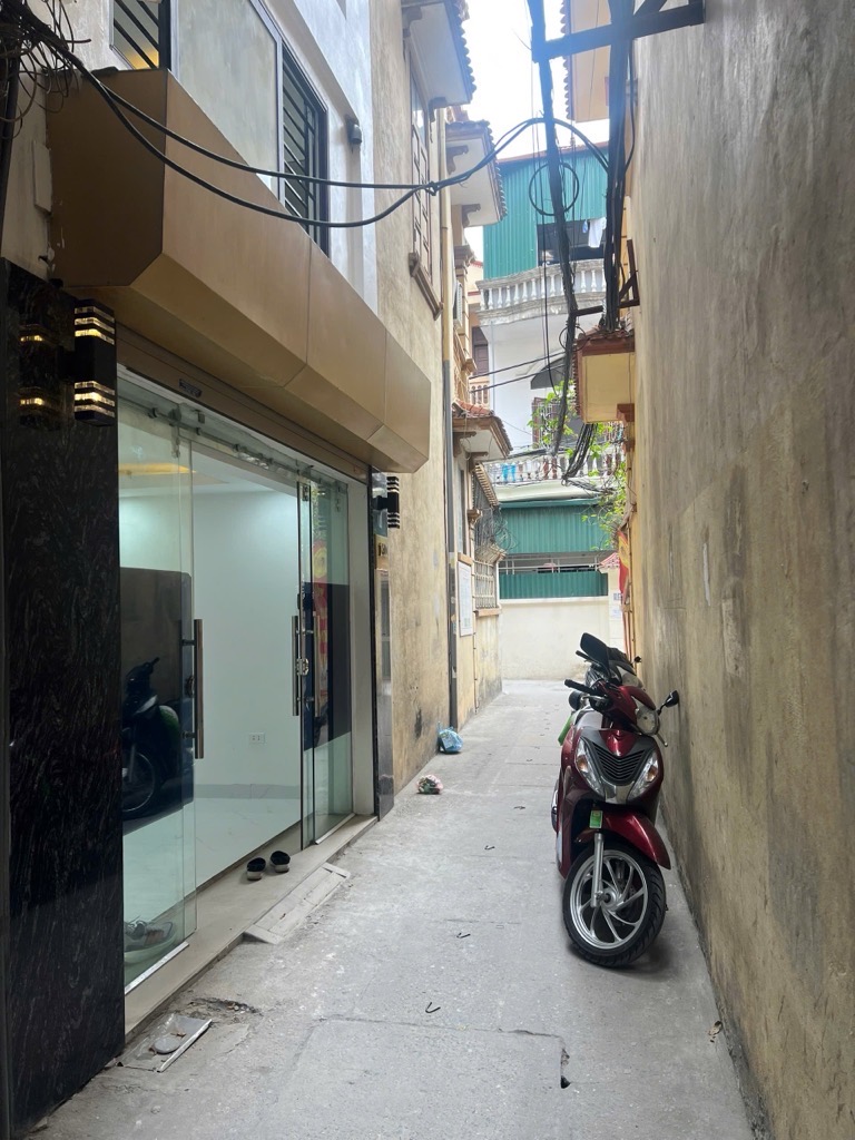 Nhỉnh 7,8 Tỷ đường Hoàng Ngân Thanh Xuân, 50m2, có sổ đỏ chính chủ