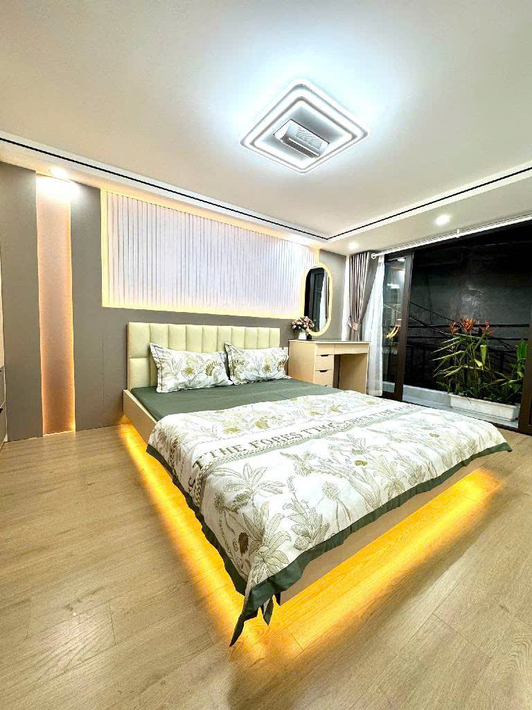 SIÊU PHẨM PHÂN KHÚC 5 TỶ -TRUNG PHỤNG- XÃ ĐÀN- 50M RA PHỐ CHÍNH,SỔ ĐỎ CHÍNH CHỦ,Ở NGAY