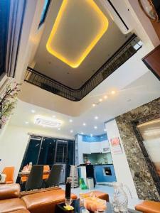 BÁN NHÀ MẶT PHỐ TÂY SƠN,ĐỐNG ĐA-7 TẦNG -CÓ THANG MÁY
