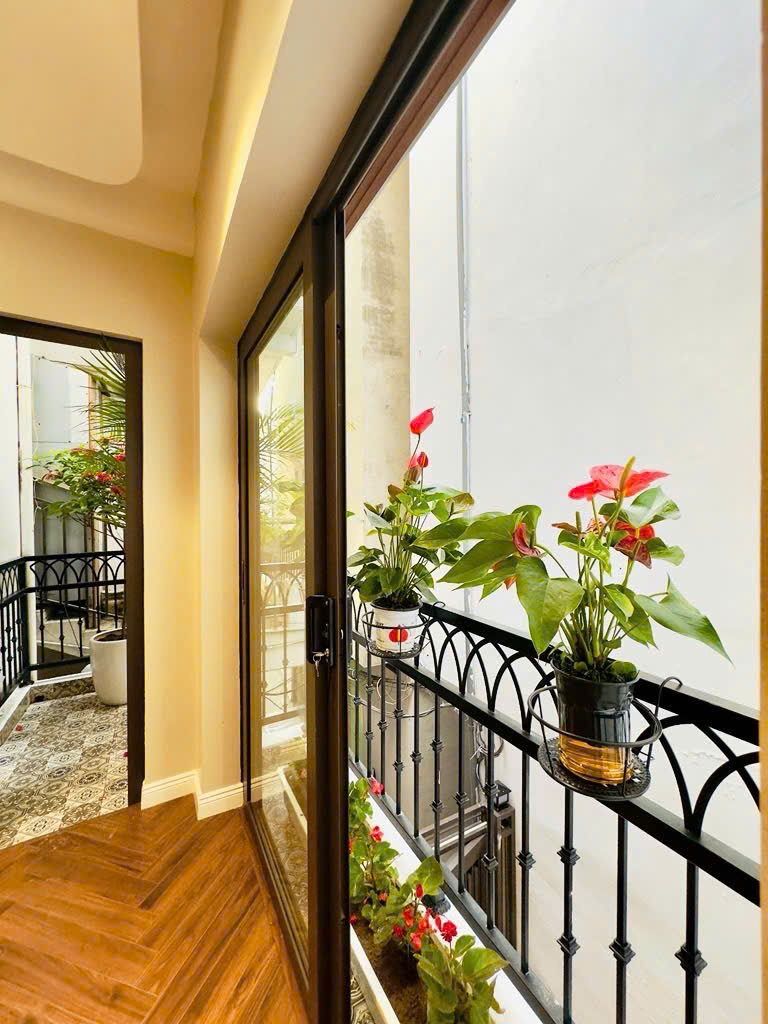 Siêu phẩm Minh Khai 50m2 chỉ 10m ra mặt phố giá 9 tỷ
