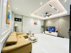 Siêu phẩm Minh Khai 50m2 chỉ 10m ra mặt phố giá 9 tỷ
