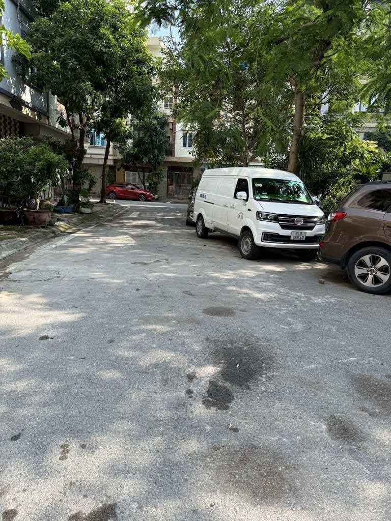 SIÊU PHẨM LONG BIÊN- DÂN XÂY - 2 THOÁNG VIEW BỂ BƠI - NHÀ ĐẸP NHƯ TRANH VẼ - Ô TÔ THÔNG