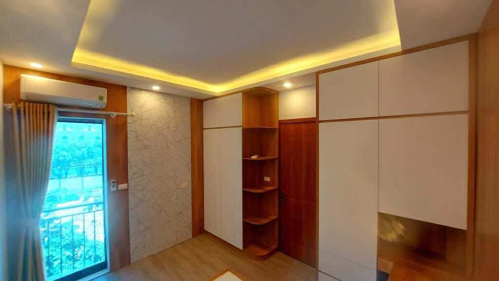 SIÊU PHẨM LONG BIÊN- DÂN XÂY - 2 THOÁNG VIEW BỂ BƠI - NHÀ ĐẸP NHƯ TRANH VẼ - Ô TÔ THÔNG