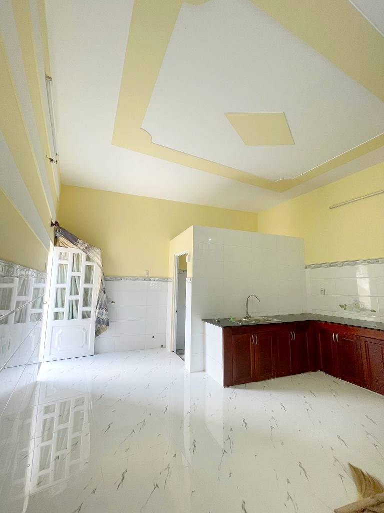 Bán nhà q8, lô góc 2 MT, 60m2, 3 tầng, nhỉnh 5 tỏi