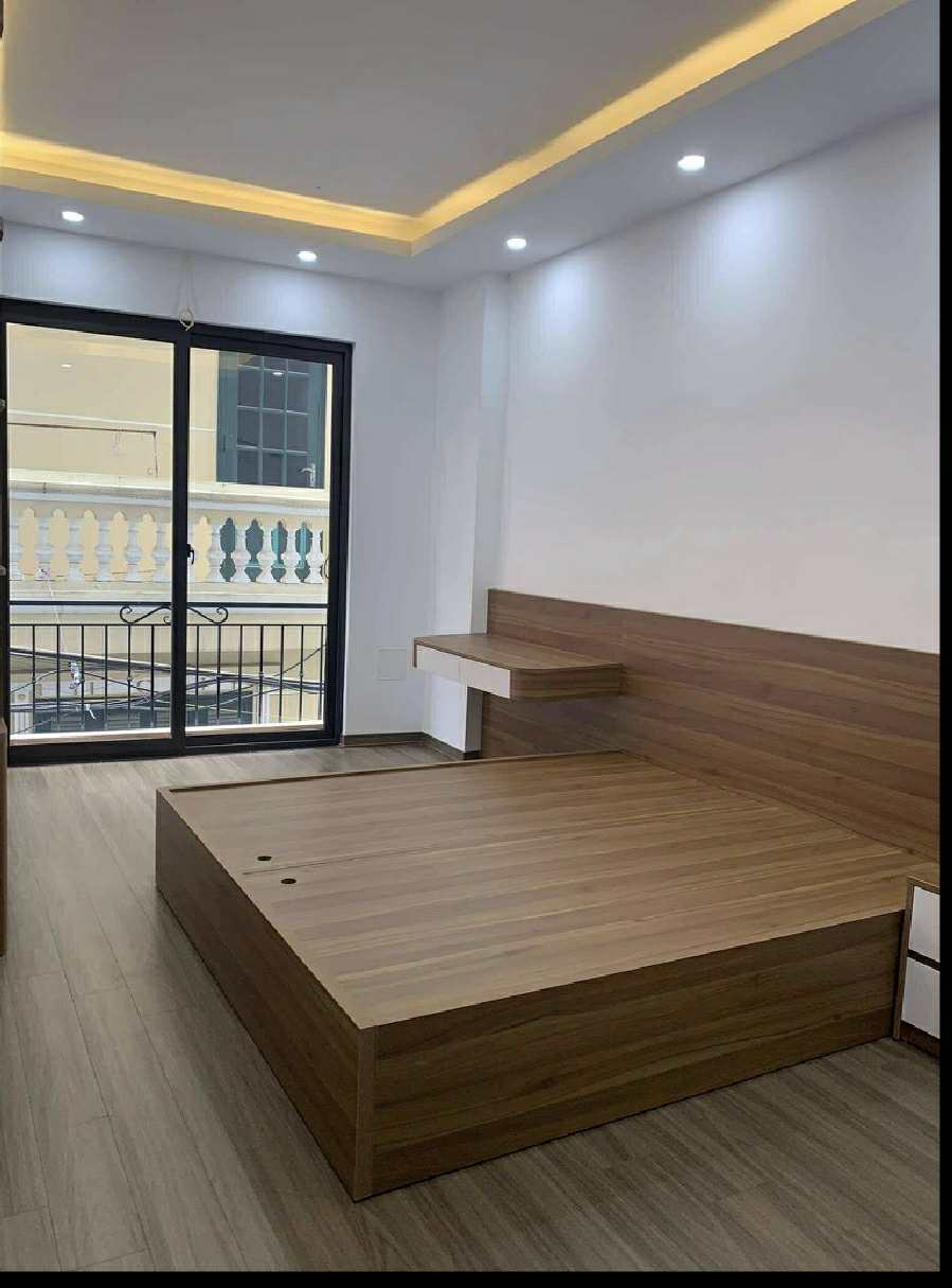 Bán nhà Xuân La, nở hậu, vị trí đẹp, 30m2, giá 8.5 tỷ