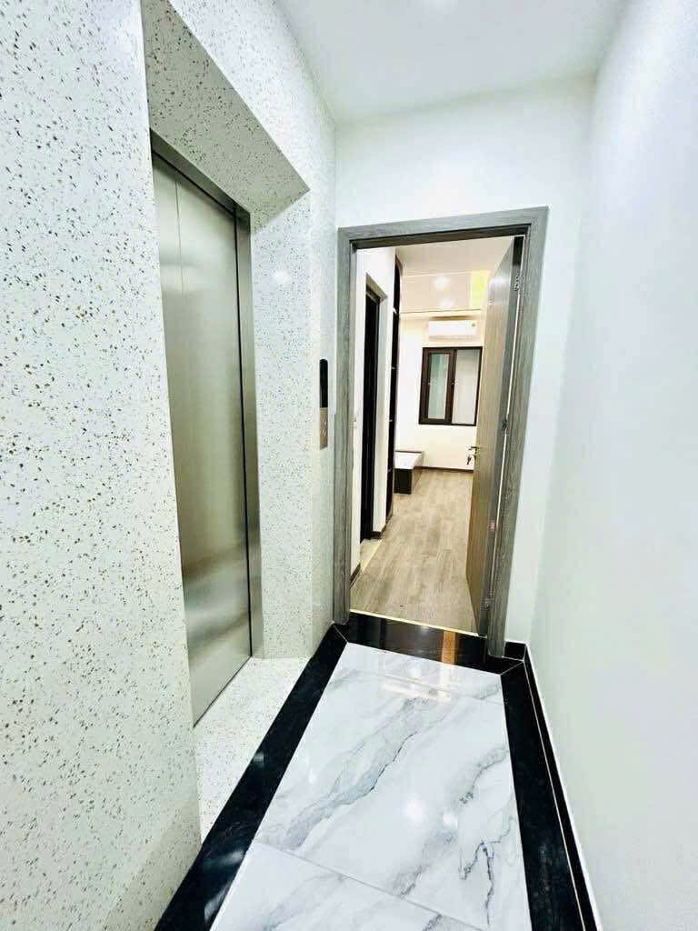 Thang máy, Ô tô vào nhà, Tam Trinh - Hoàng Mai 57m2 x 5 tầng, 14.5 tỷ có giảm sâu