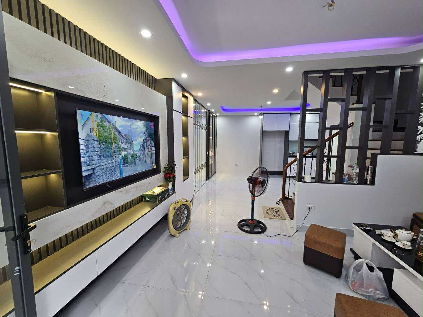 NHÀ ĐẸP ĐỐNG ĐA - FULL NỘI THẤT CAO CẤP - VÀO Ở NGAY - chỉ 9 tỷ