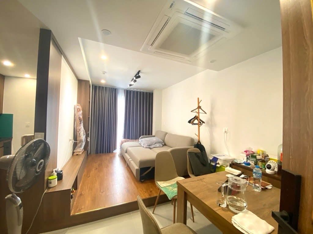 Bán nhà 603 Lạc long quân, 66m 7t