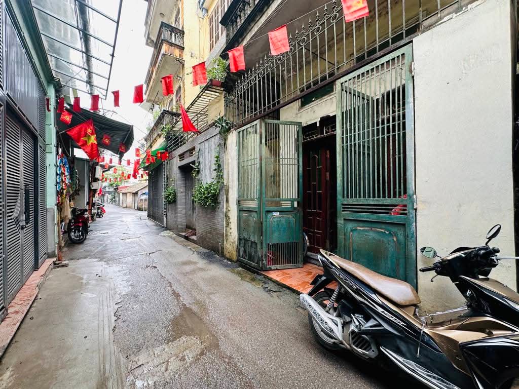 Bán nhà khu tây hồ, 50m2 12 tỷ