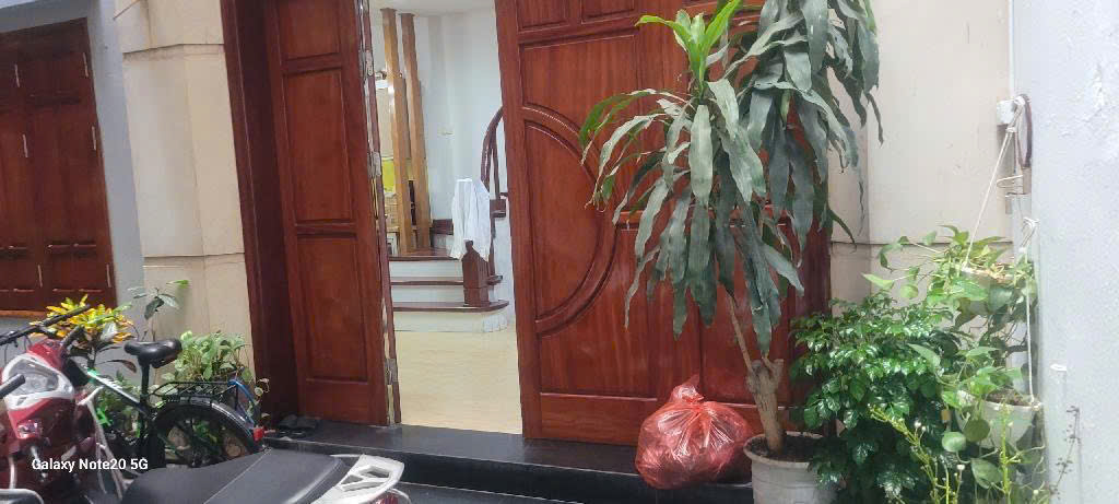 Bán nhà Trương Định
