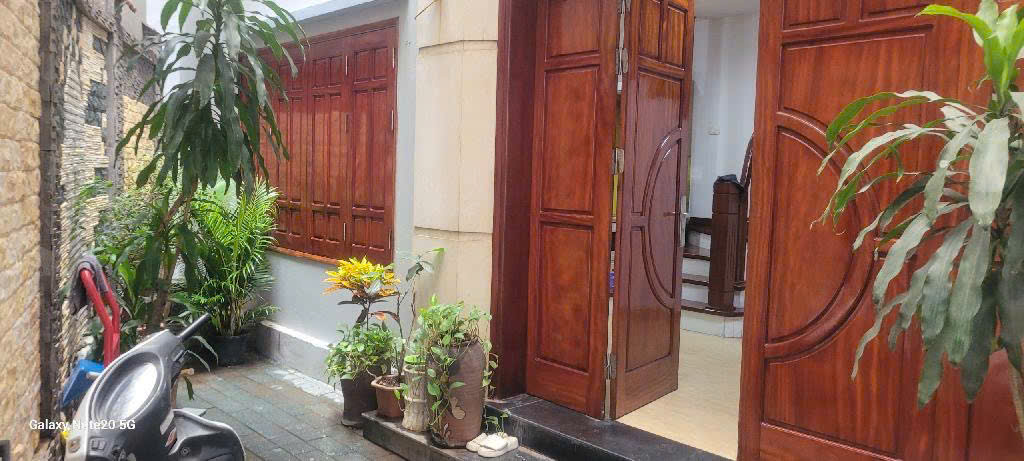 Bán nhà Trương Định