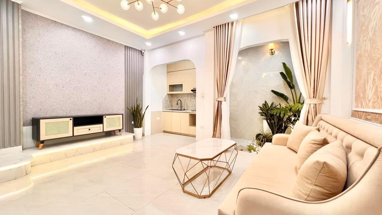 Bán nhà Đại Từ, lô góc, thoáng mát, 39m2, 7.6 tỷ