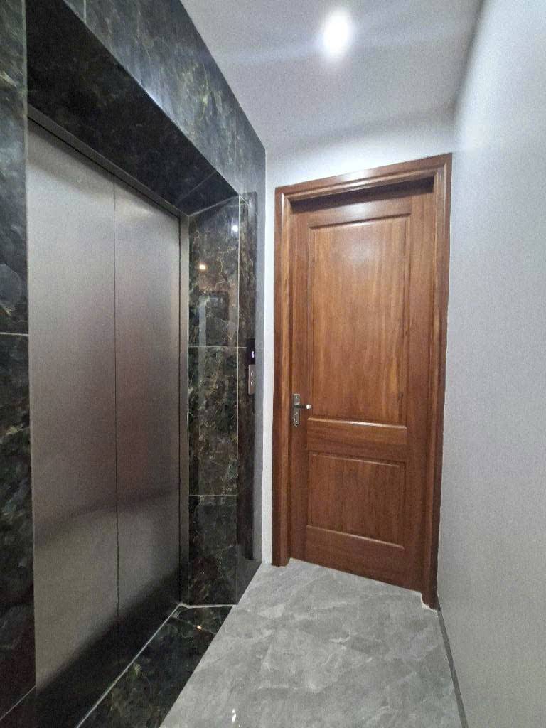 Giải Phóng chỉ 12,9 T.ỷ có Siêu phẩm phân lô Nhà đẹp 51m2 x 7 tầng thang máy dân xây