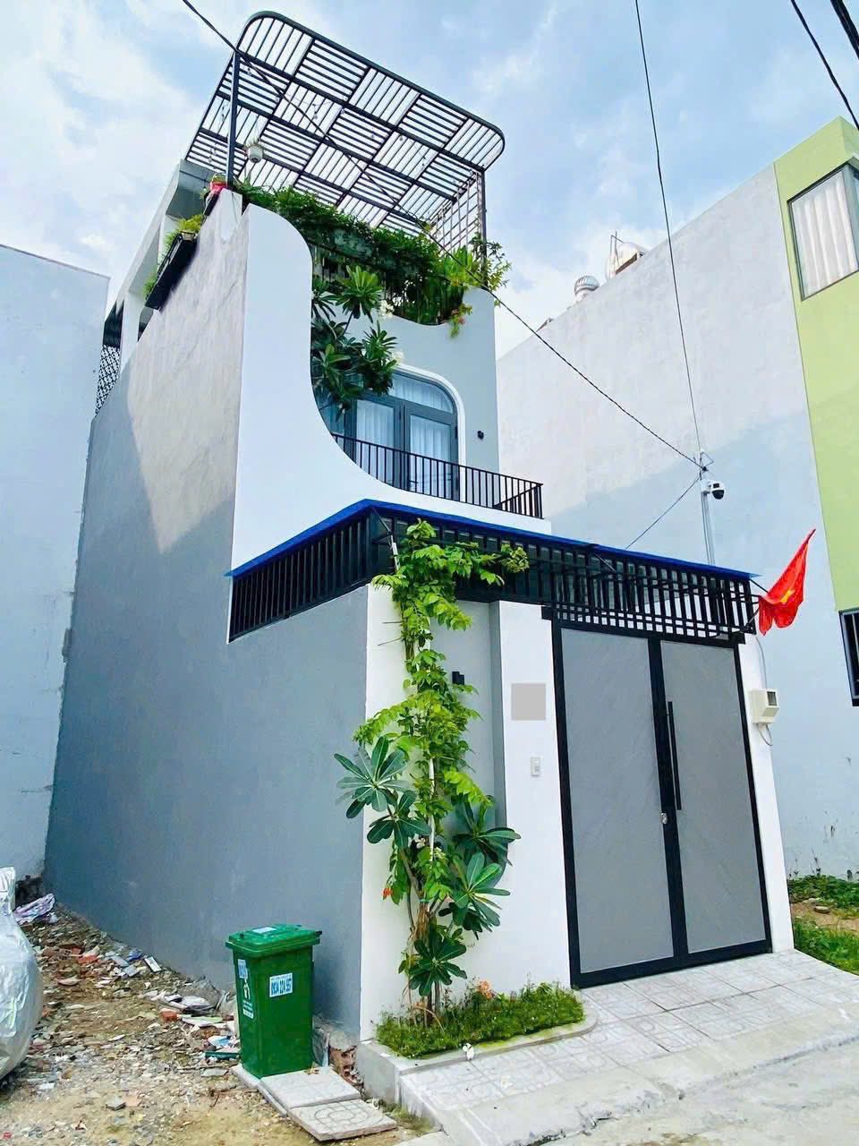 Bán nhà 2 lầu, phường Tân Phú, quận 9