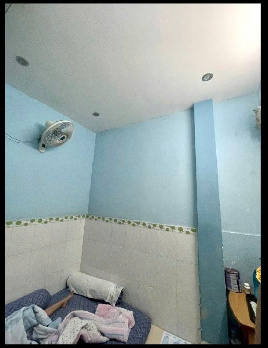 NHÀ ĐƯỜNG TRẦN XUÂN SOẠN SẴN 6 CĂN PHÒNG TRỌ 1TRỆT 1LẦU 6WC.GIÁP QUẬN 1,5,8 10P ĐI XE