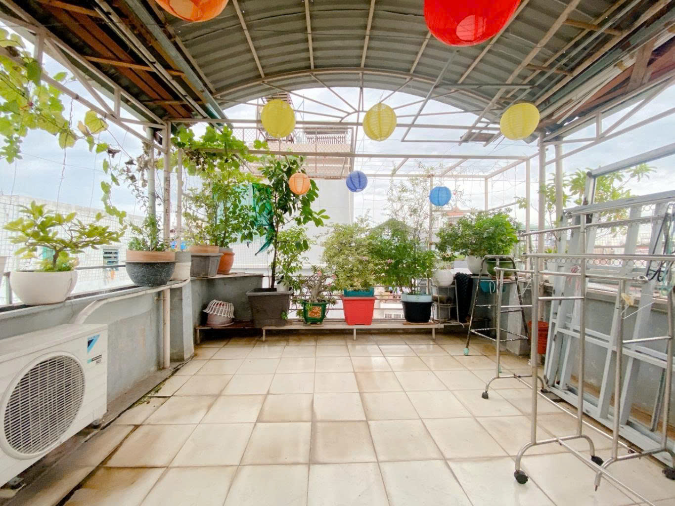 NGAY CHỢ PHẠM VĂN HAI - TÂN BÌNH - 62M² NGANG 4.6M - NHÀ 4 TẦNG BTCT - NHỈNH 8 TỶ