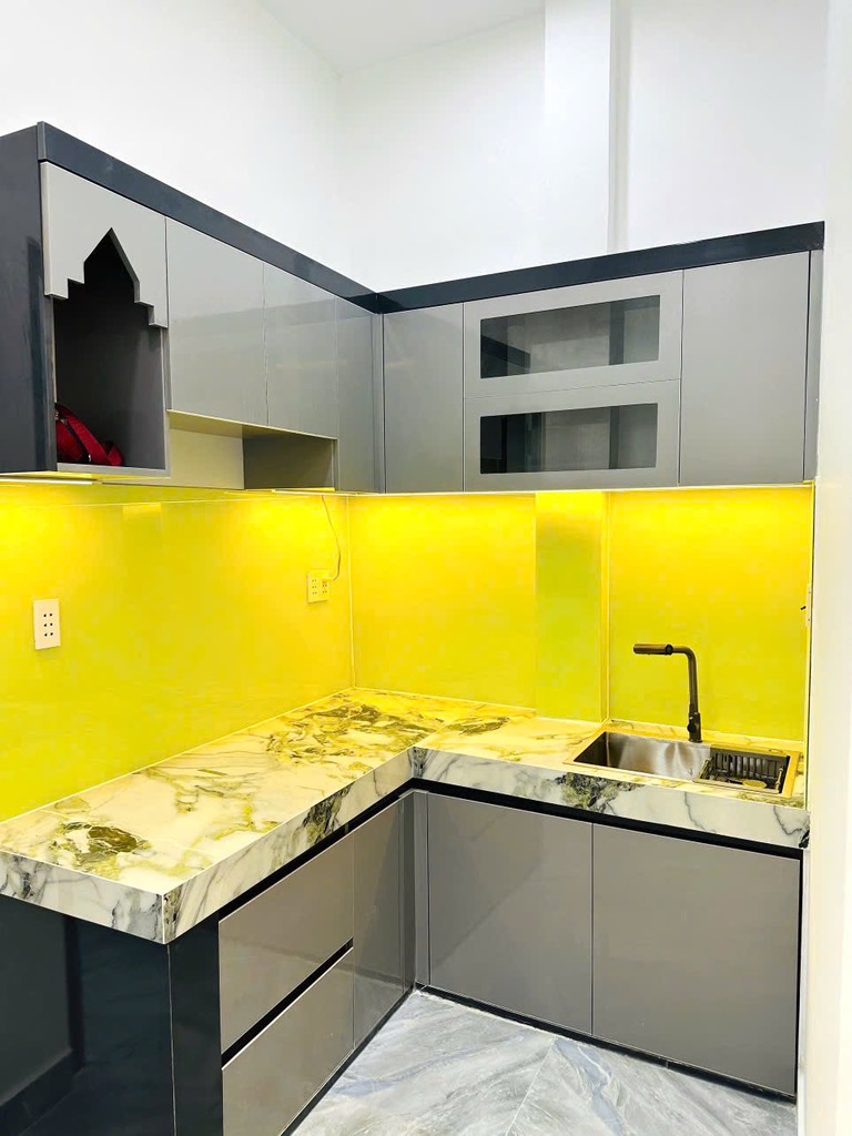 NHÀ MỚI ĐẸP CÒN XÓT LẠI NGAY TRUNG TÂM QUẬN 4 - ĐOÀN VĂN BƠ - 46,7M2- CHỈ 4 TỶ 850