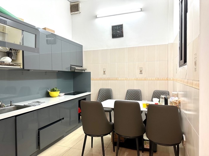 Bán nhà mặt ngõ Đống Đa giao thông thuận tiện phù hợp để ở hoặc kinh doanh