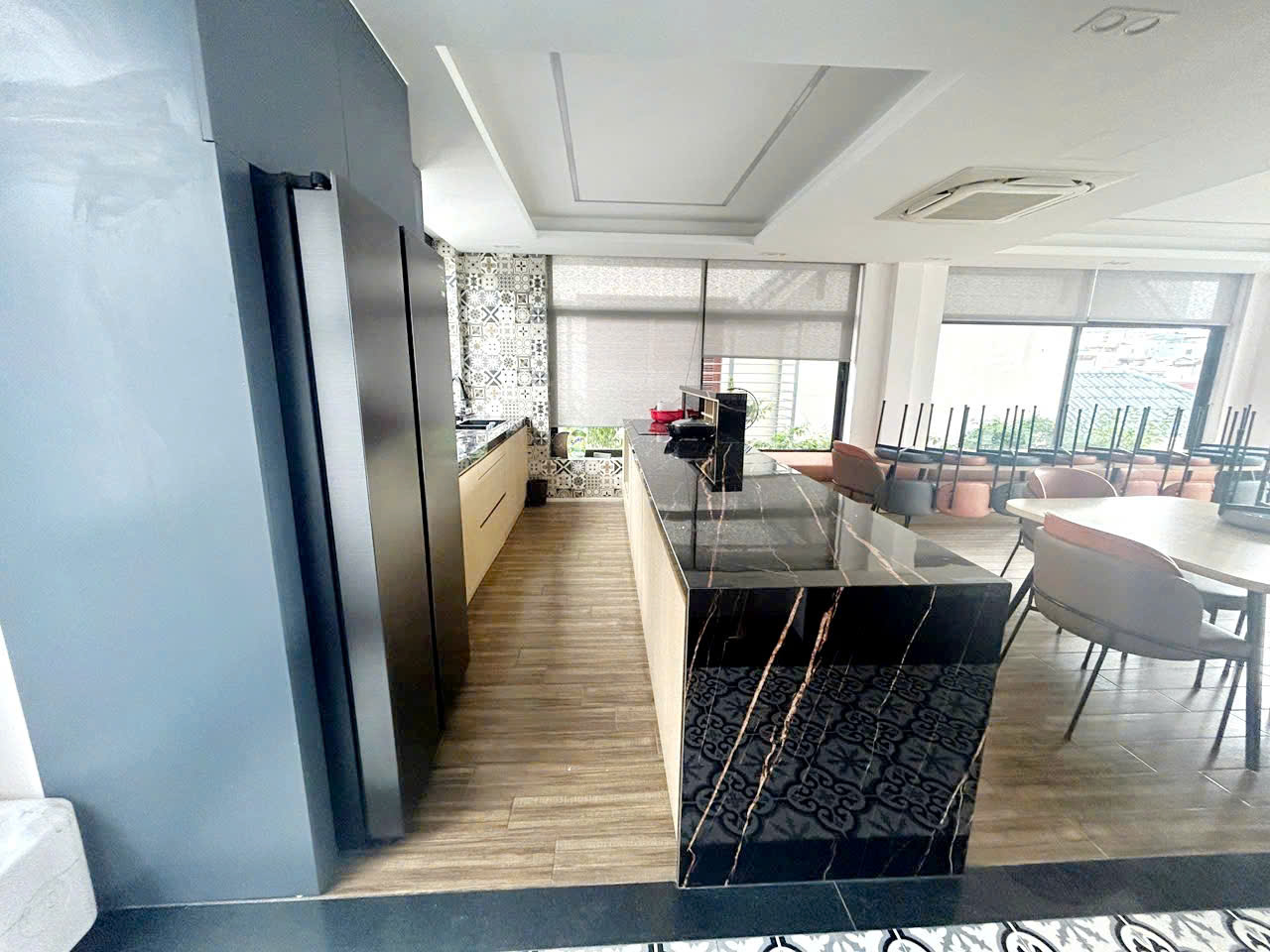 Bán nhà 50x5 tầng ngõ 279 Đội Cấn ô tô đỗ cửa