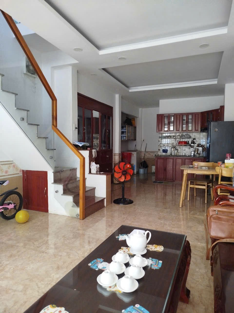 Nha 1 tr 1 lau ngay trung tam linh xuan, tp thu duc