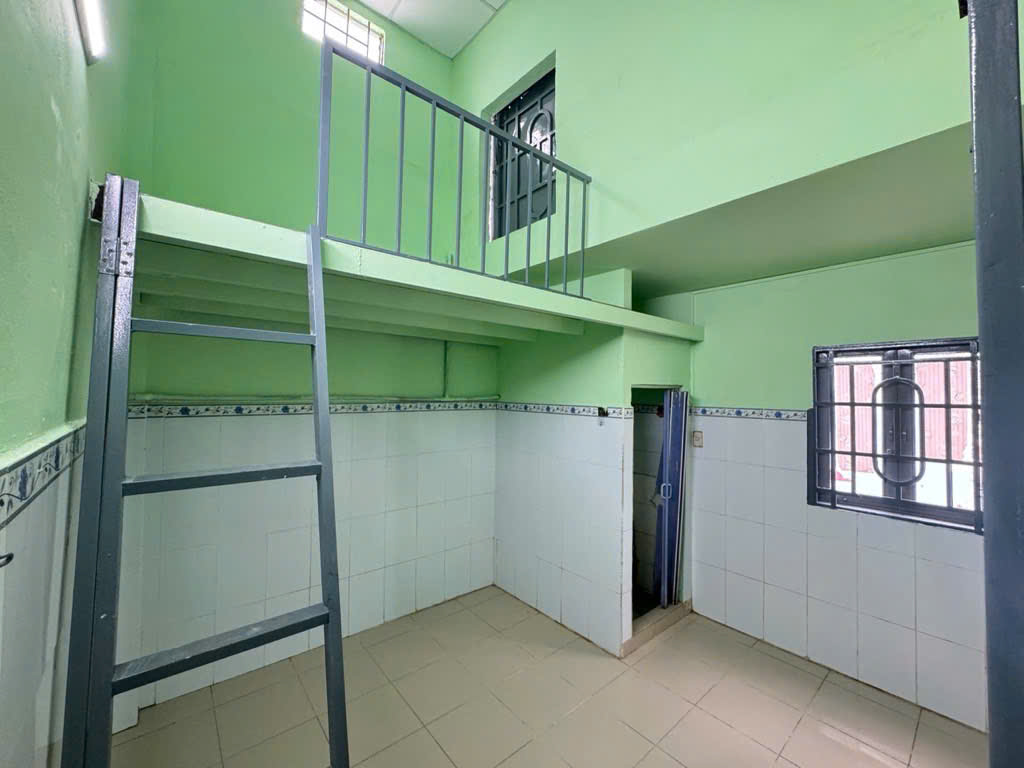 BÁN NHÀ HUỲNH TẤN PHÁT, DT : 4x14, ĐƯỜNG XE HƠI BON BON, GIÁ RẺ QUẬN 7