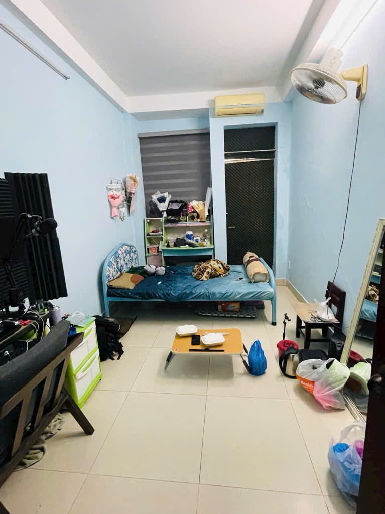 BÁN NHÀ NHỎ NHƯNG CÓ VÕ - CÒN XÓT LẠI , NHÀ 5 TẦNG - QUẬN 7