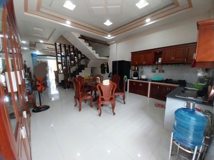 NHÀ ĐẸP Ở NGAY MẶT TIỀN TRUNG TÂM QUẬN 12. 4 TẦNG, DTSD GẦN 400m2 - CHỈ 8 TỶ