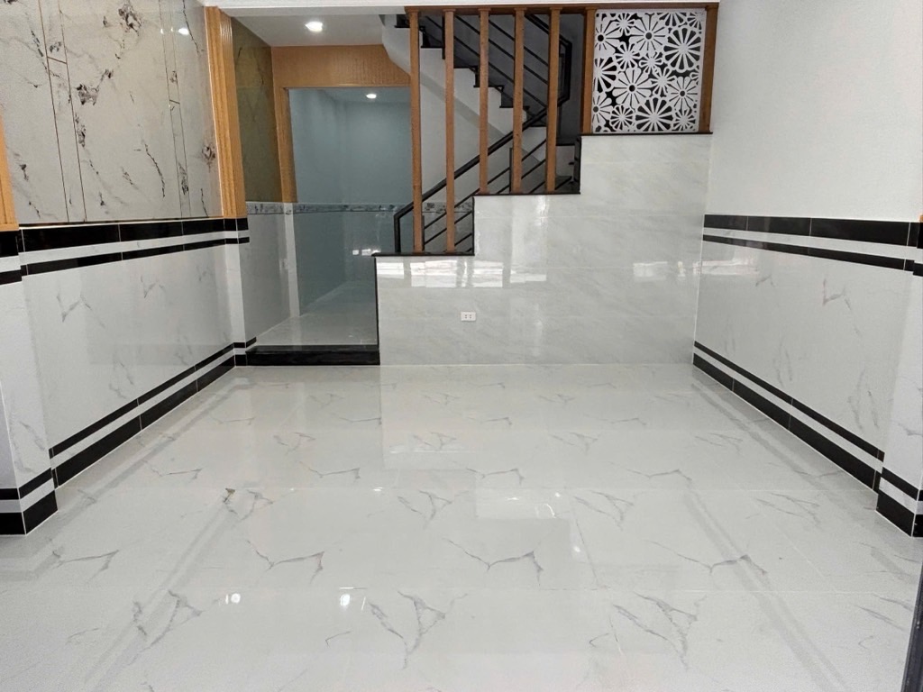 NHÀ HẺM XE HƠI DƯƠNG THỊ MƯỜI - 4x11m - 2 TẦNG - TRUNG TÂM TIỆN ÍCH DÂN TRÍ CAO - HƠN 3 ĐỒNG