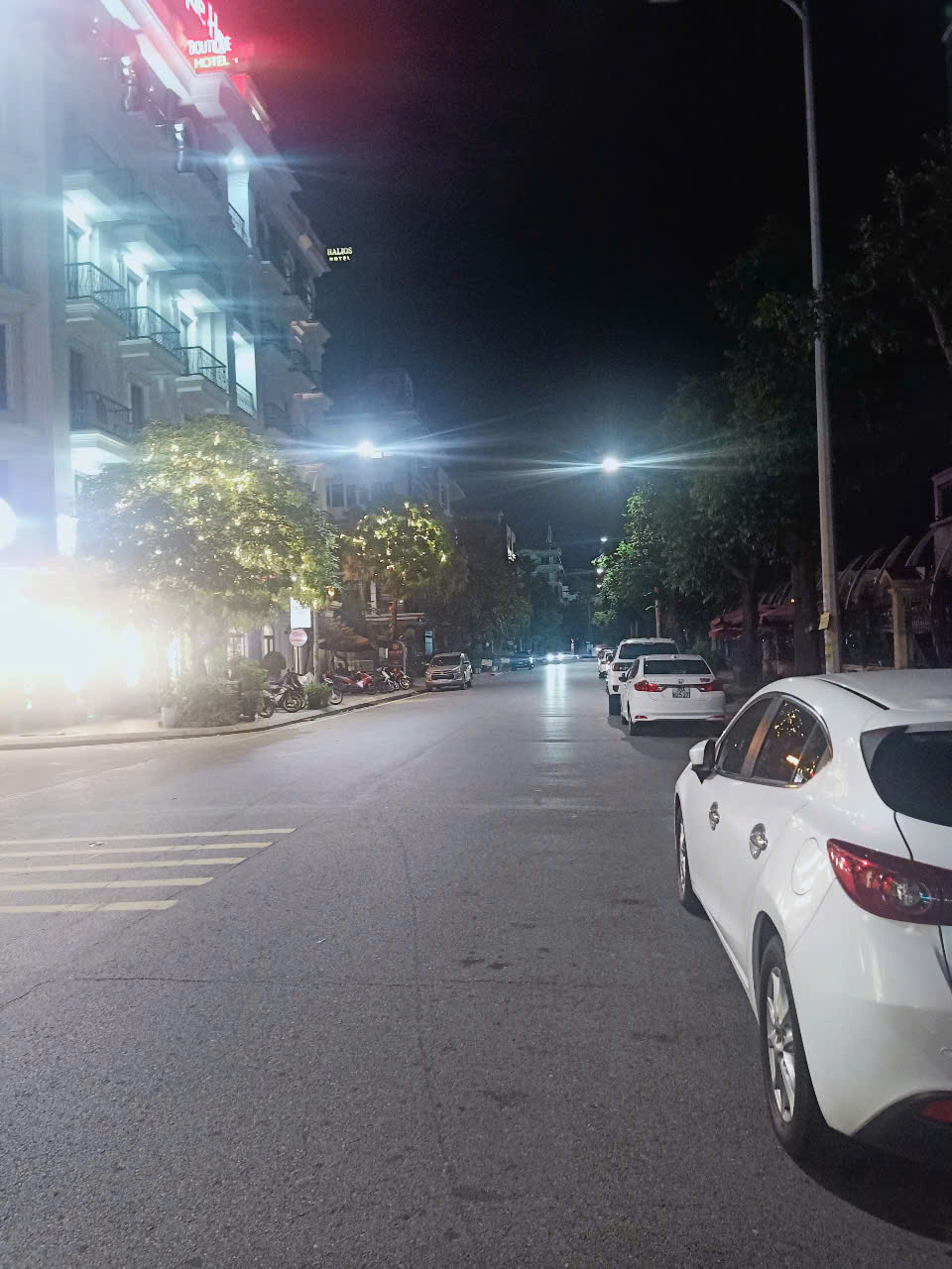 Bán nhà mặt phố Nguyễn Lân, 25,9 tỷ, 106m2, 7 tầng, 10PN, 12WC, view đẹp