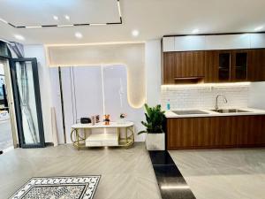 Bán nhà BÌNH THẠNH hẽm xe hơi