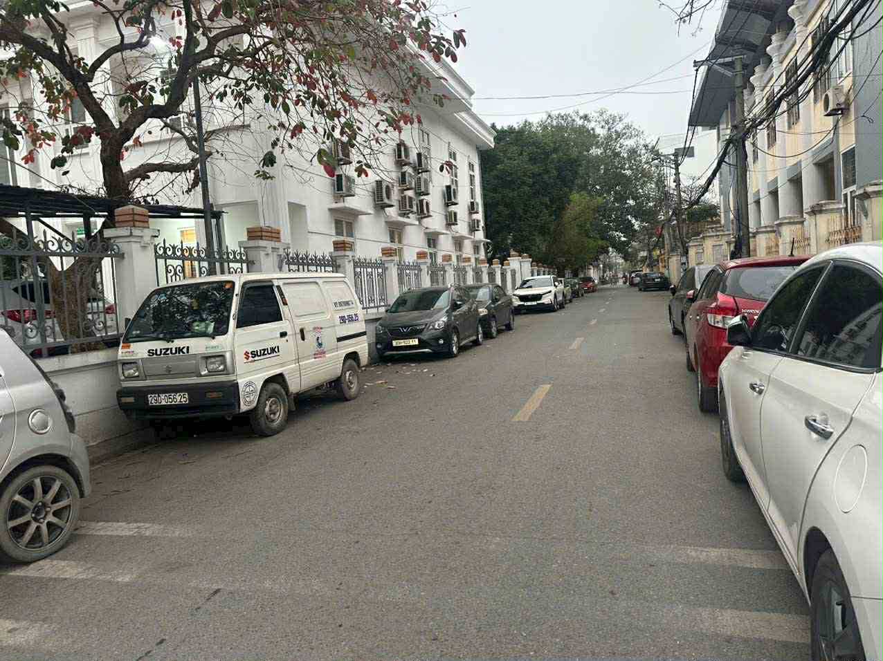 Lô góc – Nhà mới tinh, xây 6 tầng hiện đại – Cách ô tô tránh chỉ vài bước chân!