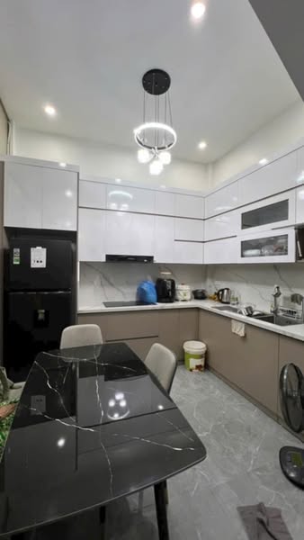 SIÊU PHẨM LONG BIÊN CỰC HOT - FULL NỘI THẤT - MỚI TINH - XÁCH VALI VỀ LÀ Ở NGAY - CÓ SỔ