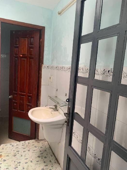 NHÀ HẺM XE HƠI ĐÔNG HƯNG THUẬN SIÊU NGON