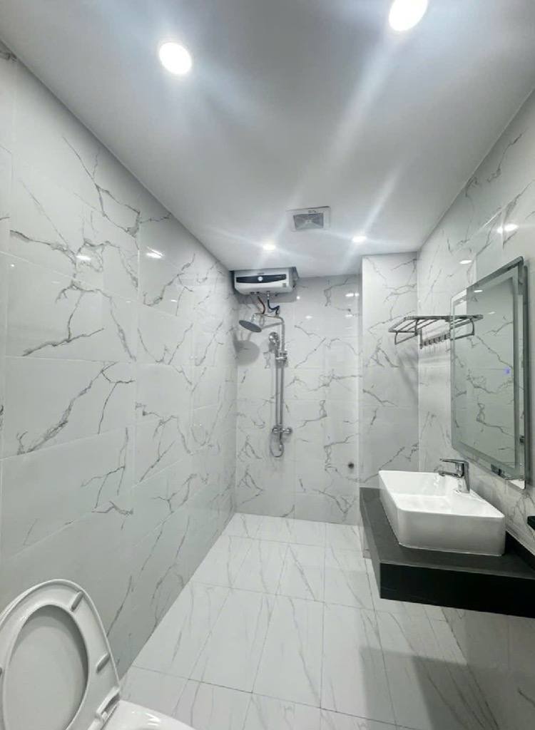 Bán nhà bồ đềlong biên