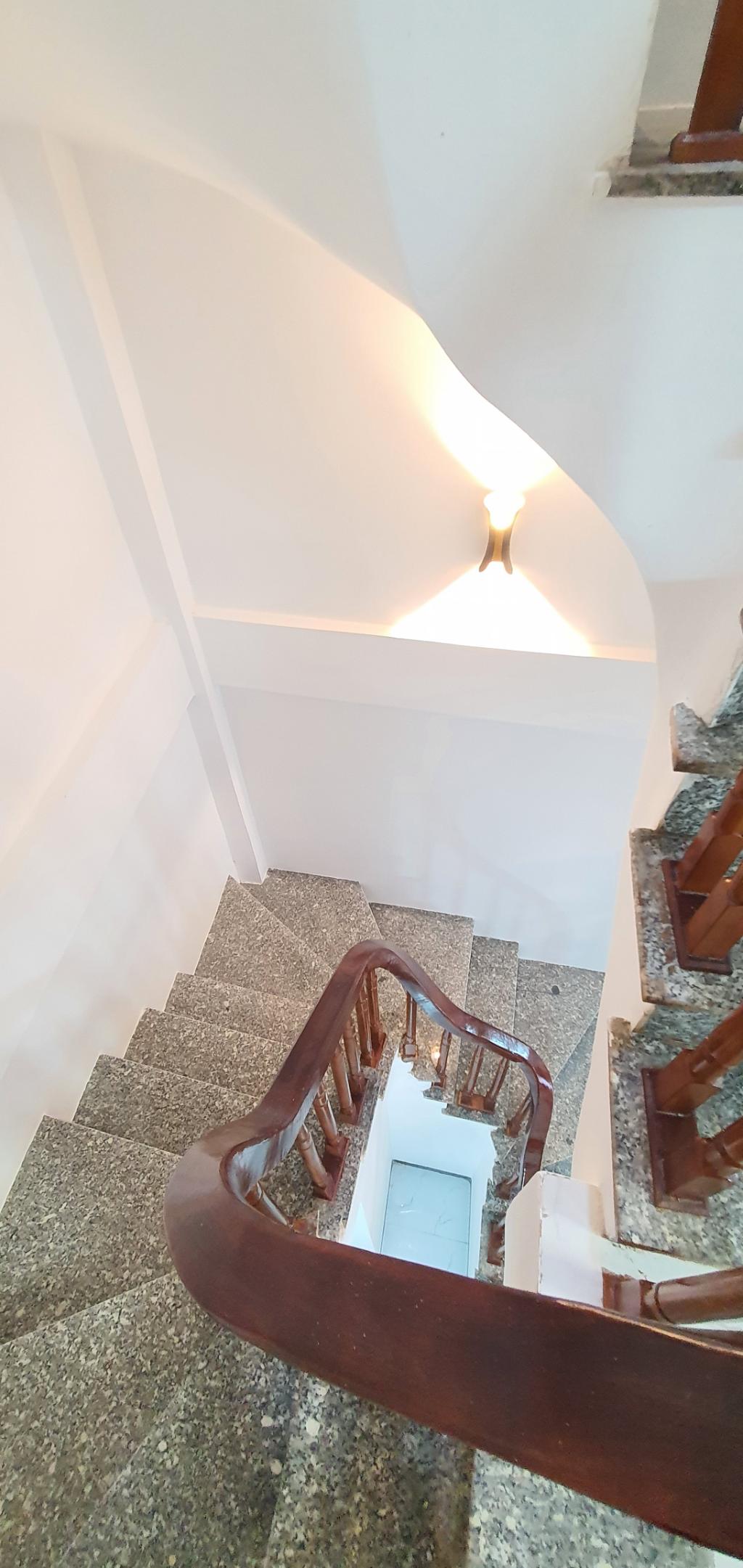 NHÀ MỚI SANG XỊN MỊN, ĐẸP MÊ LY, VẺ ĐẸP HIẾM CÓ, SÂN RỘNG THOÁNG ÁNH SÁNG NGẬP TRÀN, KHÁCH XEM ĐẢM BẢO CẢM XÚC DÂNG TRÀO, CHỦ ĐẸP TRAI DỄ TÍNH, HỢP TÁC TÔN TRỌNG, SỔ ĐẸP.