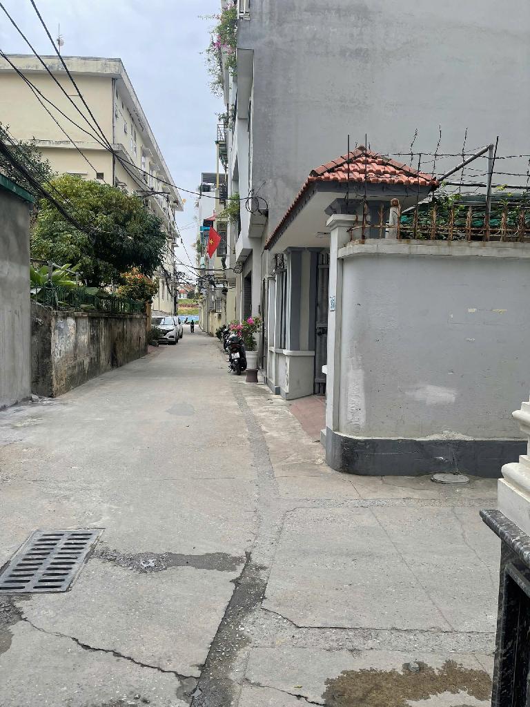 Lô góc tuyệt đẹp điện tích 32m hàng hiếm. Giá nhỉnh 5 tỷ