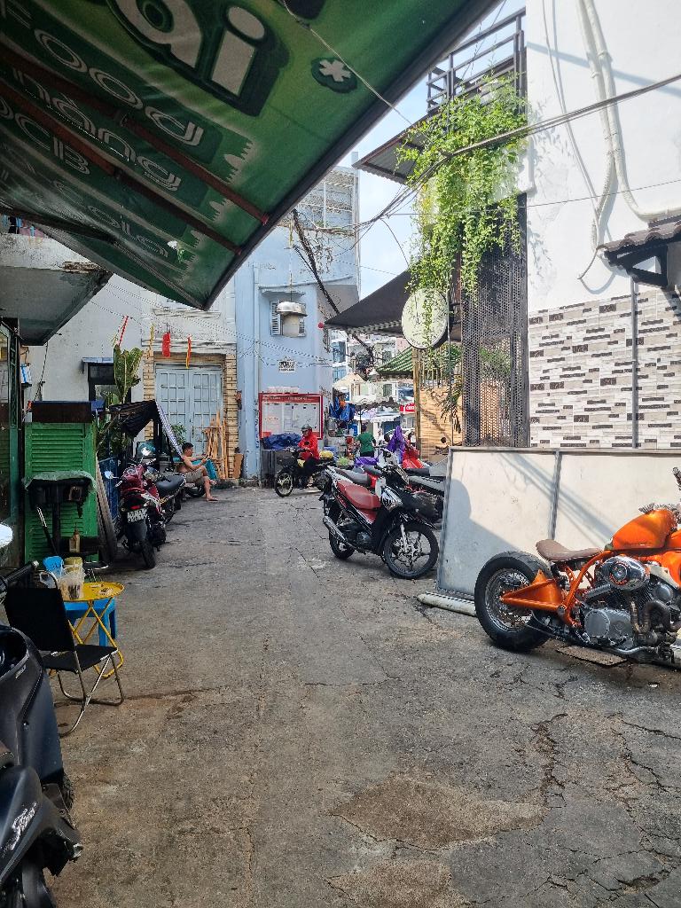 Bán nhà trung tâm quận 1