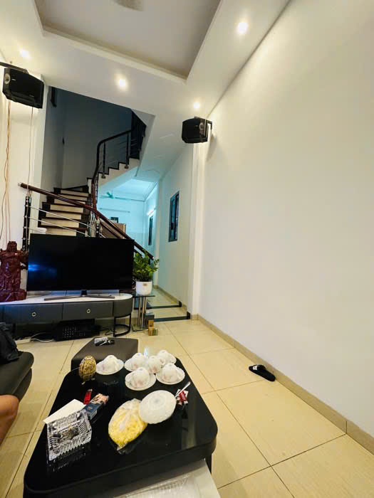 ❤️ MẶT NGÕ ĐỐNG ĐA,  ❤️ LÔ GÓC 3 THOÁNG ,  ❤️ GẦN 4 TRƯỜNG ĐẠI HỌC VÀ 2 SÂN BÓNG ,  ❤️ SỔ ĐỎ HOA HẬU ,  ❤️ GIÁ SIÊU HOT CHỈ TỪ 9.X TỶ 
