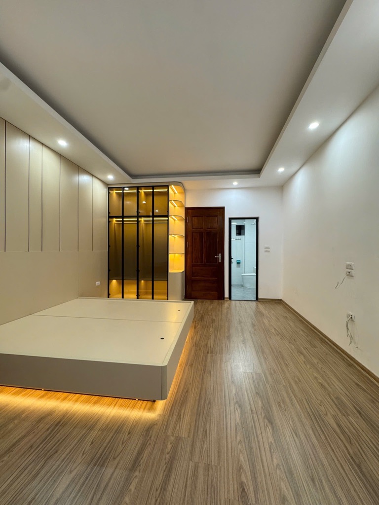 Siêu phẩm nhà mới khang trang - phố Khâm Thiên sầm uất-  giá chỉ 10 tỷ
