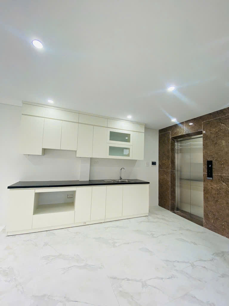 NHÀ ĐẸP NHƯ MƠ, 6 TẦNG THANG MÁY, GIÁ CHỈ 8 TỶ
