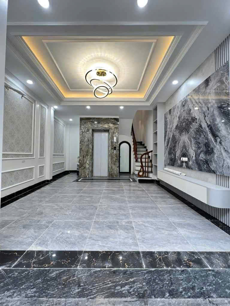 SIÊU PHẨM THANG MÁY Khương Đình- Thanh Xuân - nhỉnh 8 tỷ( CTL) 6T thang máy - xây mới ngõ đông, gần phố, thoáng trước sau vĩnh viễn.